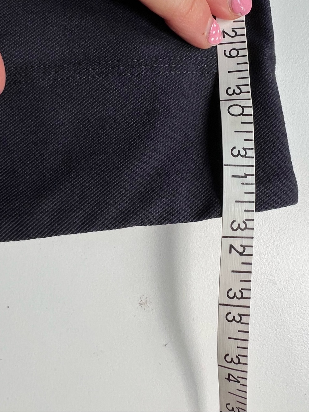 Lululemon Utilitech Relaxed-Fit Mid-Rise Trouser
Black Night Size 10 - Picture 9 of 9